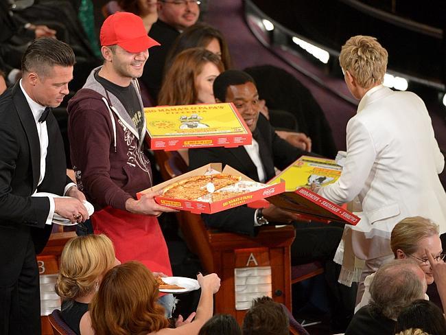 Ellen ordered pizza for all, and then hit up the front row to pay for them.