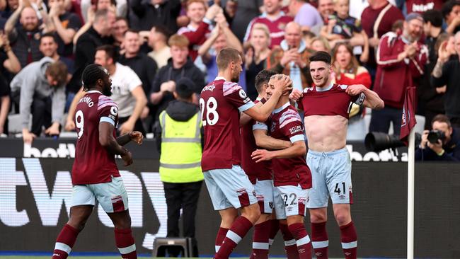 West Ham players celebrate after scoring the only goal during the Premier League match against Manchester United. (Photo by Ryan Pierse/Getty Images)