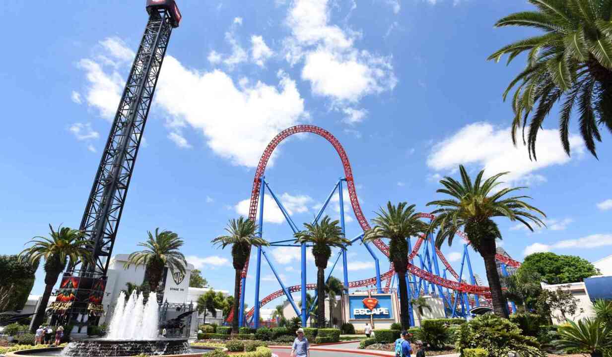 Qld theme parks to reopen