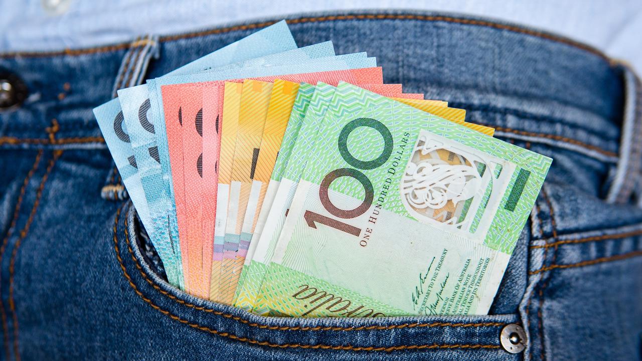 australians-set-to-get-280-cash-for-help-with-power-bills-cost-of