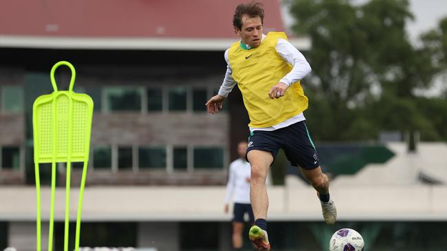 MELBOURNE, AUSTRALIA - NOVEMBER 12: Craig Goodwin of the Socceroos controls the ball during a Socceroos training session at Lakeside Stadium on November 12, 2024 in Melbourne, Australia. (Photo by Robert Cianflone/Getty Images)