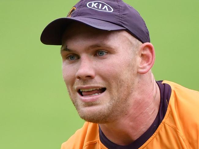 Matt Lodge (right) in action during Brisbane Broncos training at Clive Berghofer Field in Brisbane, Sunday, May 31, 2020. The Broncos will play the Roosters in their round 4 NRL match at Suncorp Stadium on Thursday night. (AAP Image/Darren England) NO ARCHIVING