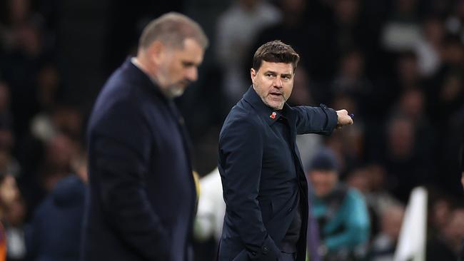 Ange Postecoglou (left) and Chelsea manager Mauricio Pochettino during the game. (Photo by Ryan Pierse/Getty Images)