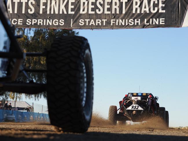 Action from Day 1 of the 2024 Finke Desert Race.