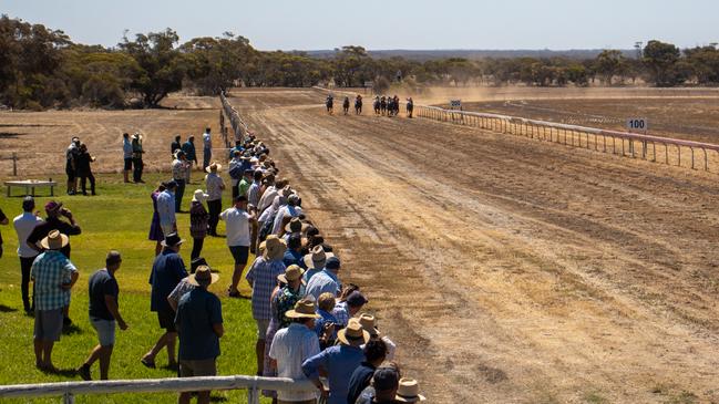 Onlookers spectate at Lock racecourse. Picture: Racing SA