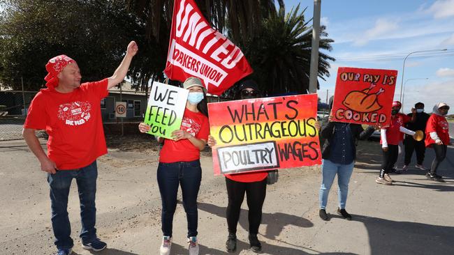 ADELAIDE, AUSTRALIA - NewsWIRE Photos SEPTEMBER 25, 2023: The United Workers Union take 24hr strike action at InghamÃs Bolivar chicken processing plant in AdelaideÃs North. Picture: NCA NewsWIRE / Emma Brasier