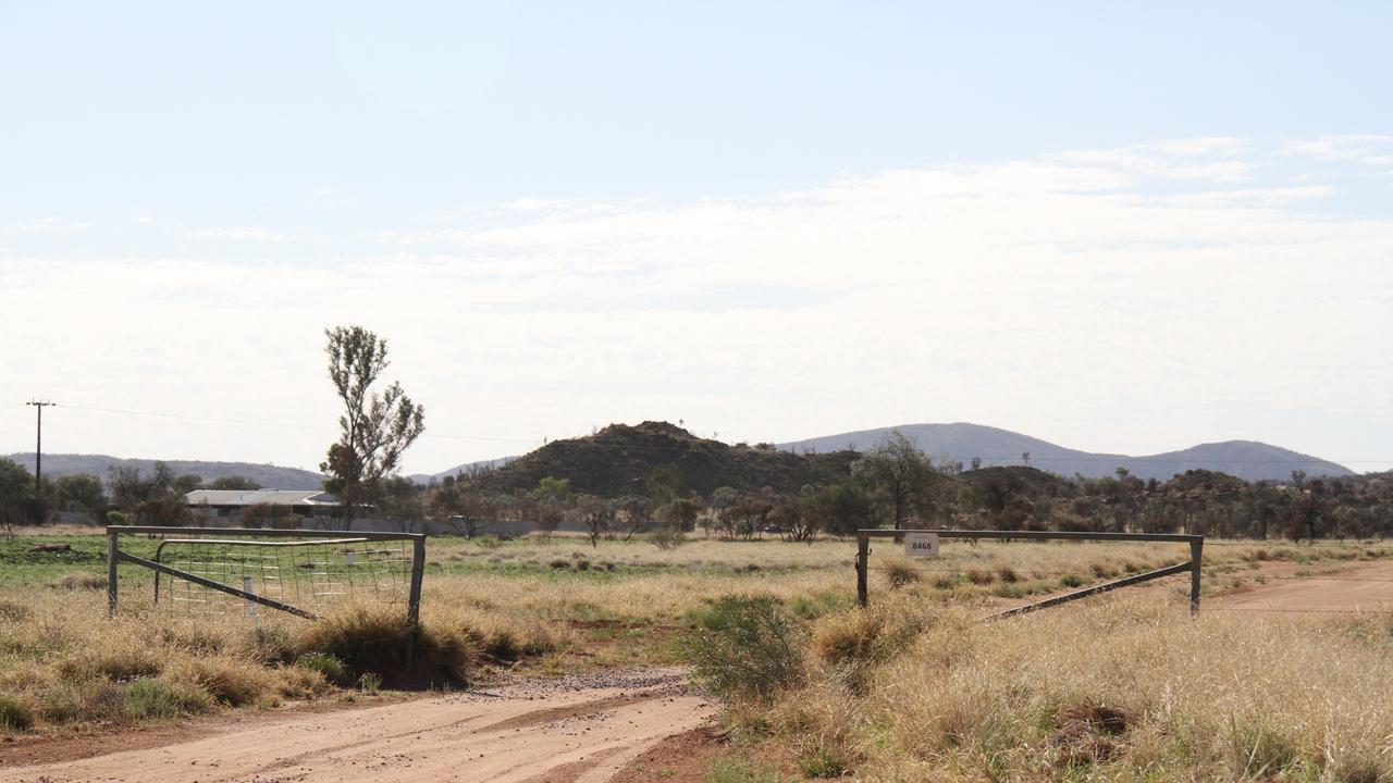 Dry zone declared for Red Centre community – but they can still drink