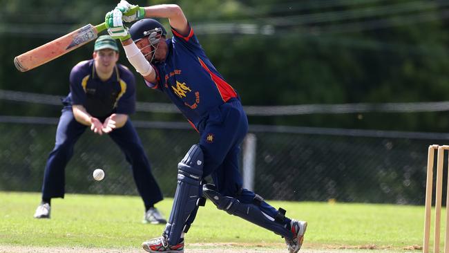 Tim Wright goes on the attack. Picture: Stuart Milligan