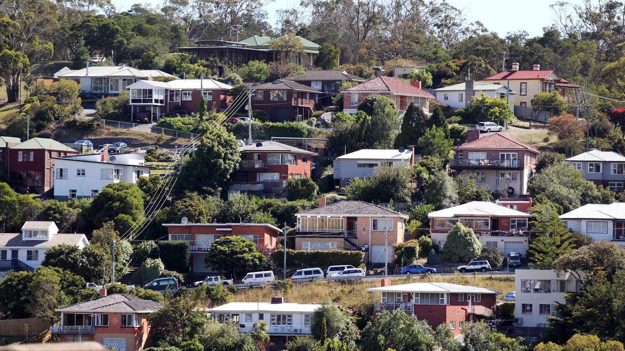 Tasmania housing crisis: Young mum Kate Shaw, twins face homelessness ...