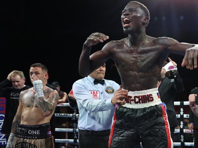 Richardson Hitchens (R) celebrates his win over Liam Paro (L). Picture: Melina Pizano/Matchroom