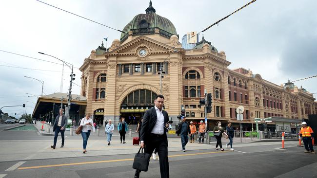 Victorians released from lockdown helped power the economy ahead through the final three months of the year. Picture: NCA NewsWire / Andrew Henshaw