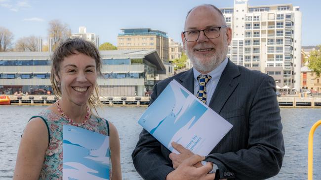 CSIRO researcher and knowledge broker and MEASO co-convenor Dr Jess Melbourne-Thomas and University of Tasmania Co-convenor Dr Andrew Constable. Photo: Peter W. Allen