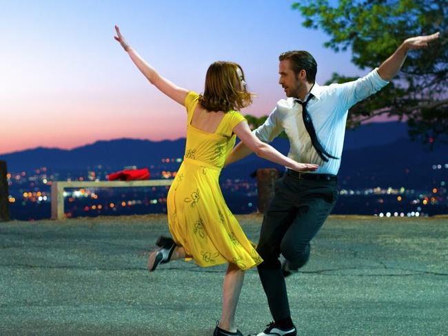 A dance scene from La La Land performed by Emma Stone and Ryan Gosling