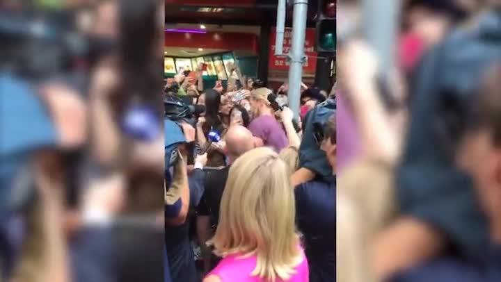 Thor star mobbed in Brisbane