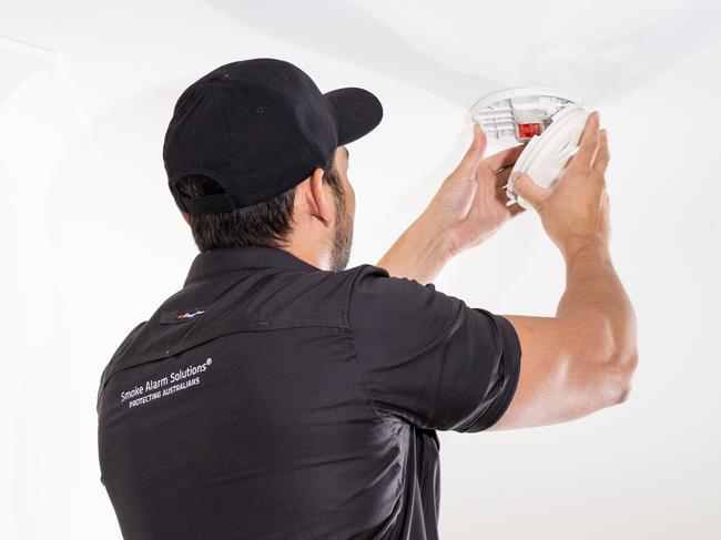 Smoke Alarms Solutions CEO Cameron Davis said as the deadline for smoke alarm compliance in Queensland  neared, landlords and prospective sellers are being urged to upgrade their smoke alarms now in order to beat the last-minute rush.