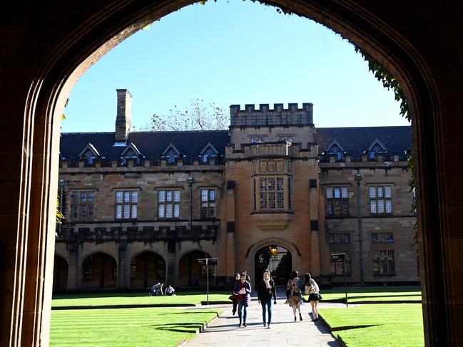 SYDNEY, AUSTRALIA - NewsWire Photos,June 4, 2022: Student enjoy the grounds at Sydney University as concerns for young Australians are re-assessing their education with student-debt balances rising across the country amid cost-of-living pressure.Picture: NCA NewsWire / Jeremy Piper