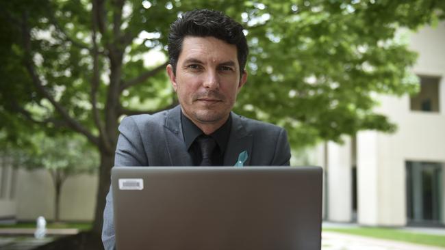 Australian Greens Senator Scott Ludlam said it was only recently brought to his attention that he holds dual citizenship of Australia and New Zealand, making him ineligible to hold office. Picture: AAP /Lukas Coch.