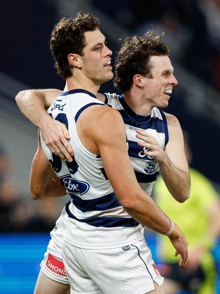 Shannon Neale and Max Holmes. Picture: Dylan Burns/AFL Photos