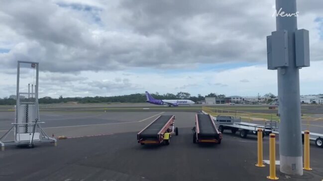 Bonza Airlines land trial flight at Gladstone