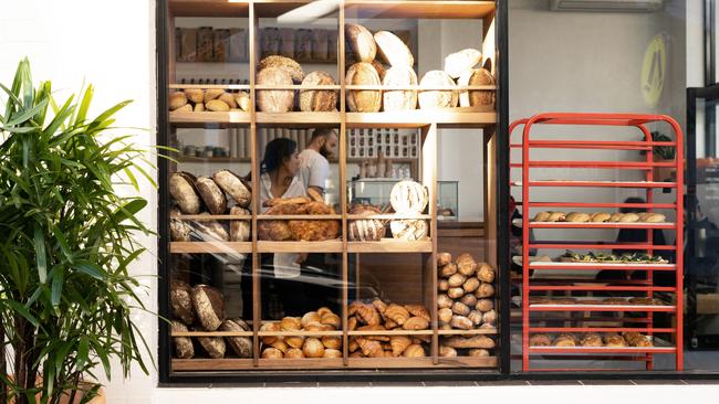 Loaves and baguettes fill the Berkelo window.