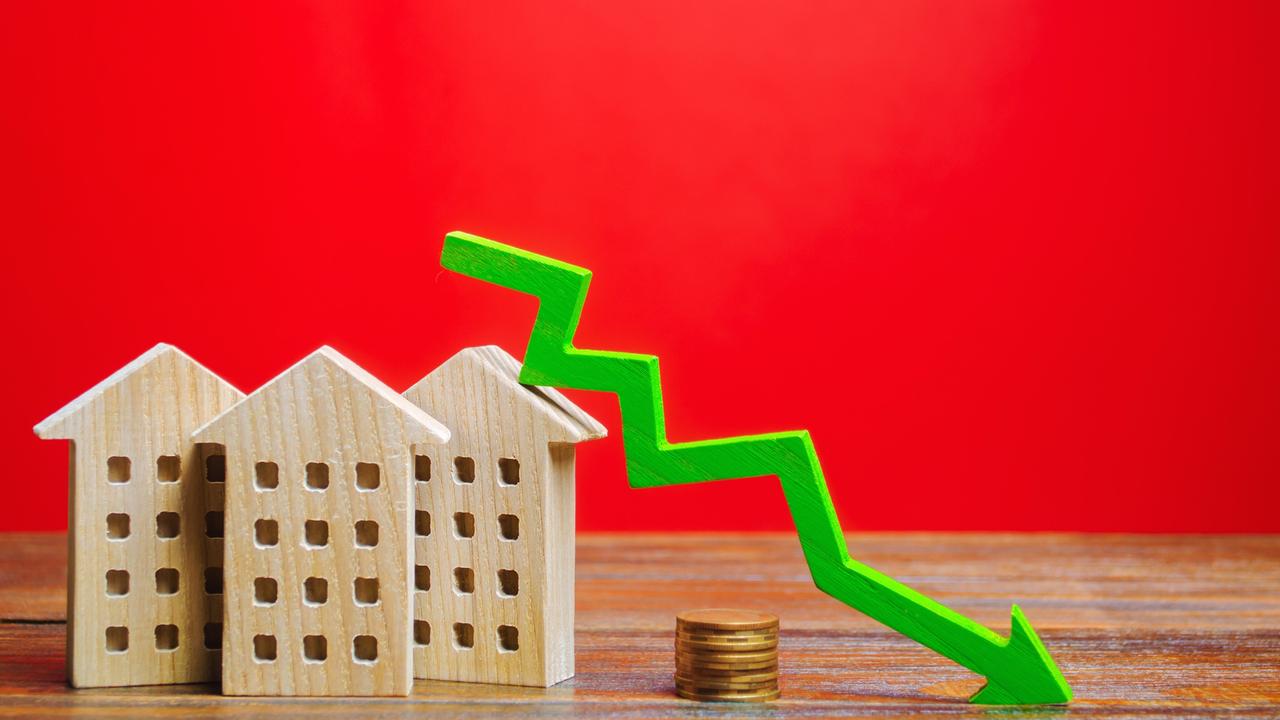 Interest rate cuts have started in several countries, as Aussies wait. Picture: iStock