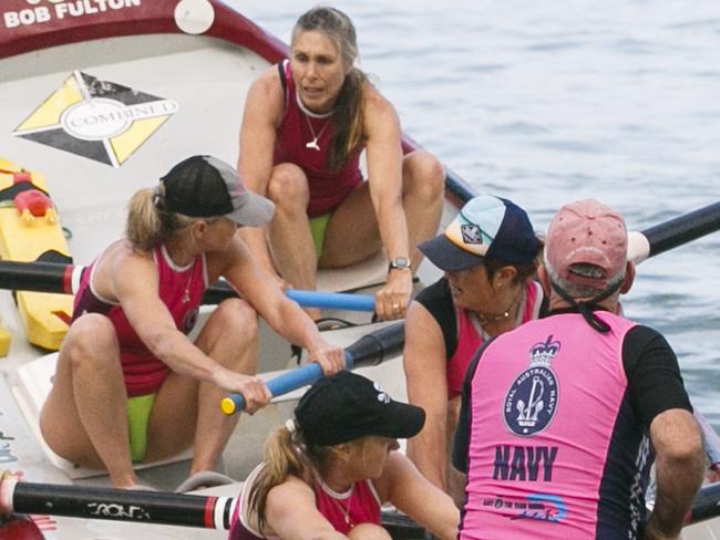 MANLY DAILY/ AAP Photo of rowers, Tanya Deer, Lou Kemp, Alex Coates, Kathryn Maguireand Russell Lamb at Warriewood Beach on Thursday the 24th October 2019.AAP IMAGE/ Tim Pascoe