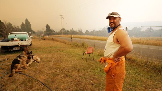 Mr Reynolds has 400 litres of water on the back of his ute. Picture: RICHARD JUPE