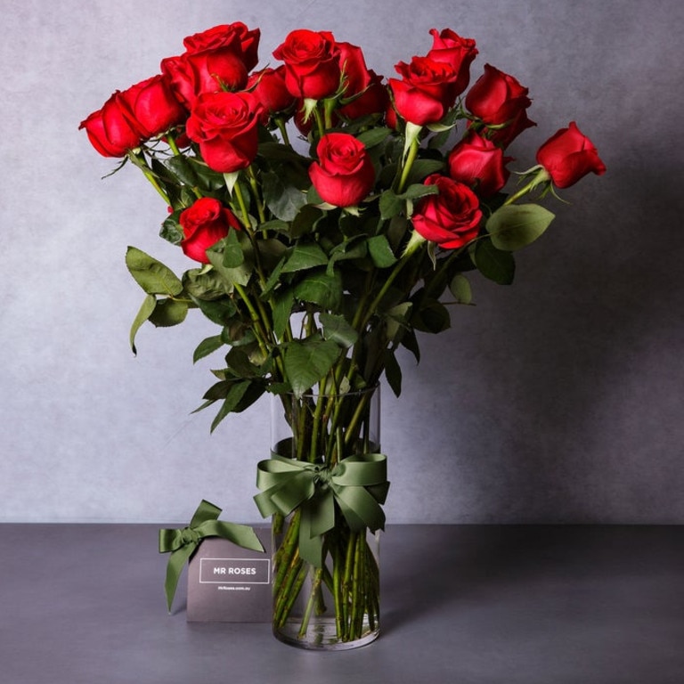 Want to go classic? A dozen long-stemmed roses will do the trick. Image: Mr Roses.