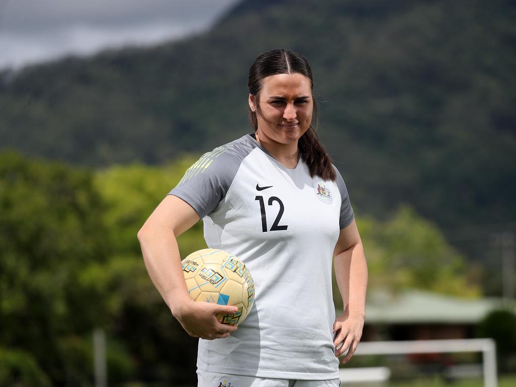 Mia Bailey, Cairns QAS shot-stopper keeps on career track | The Cairns Post