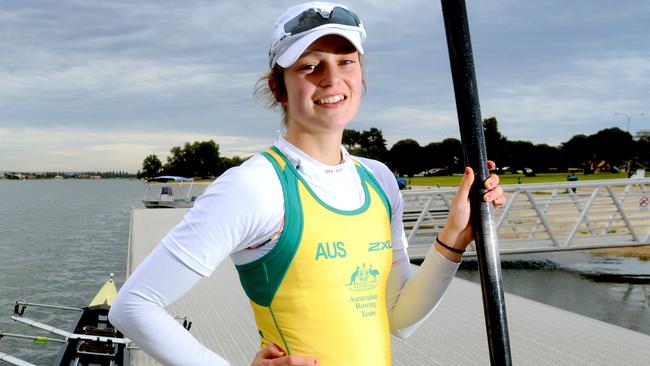 Olympia Aldersey is off to the World Rowing Championships in a bid to qualify for Rio.