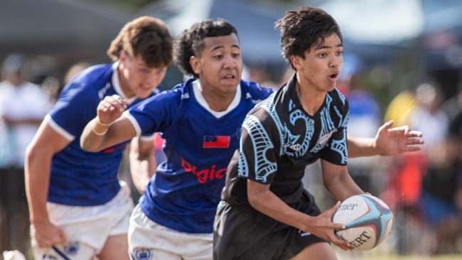 Some of the action in the 14 boys tournament last year between NSW Maori and Samoa.