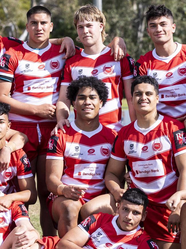 Palm Beach Currumbin SHS’s Barney Litidamu (centre). Picture: Matthew Poon