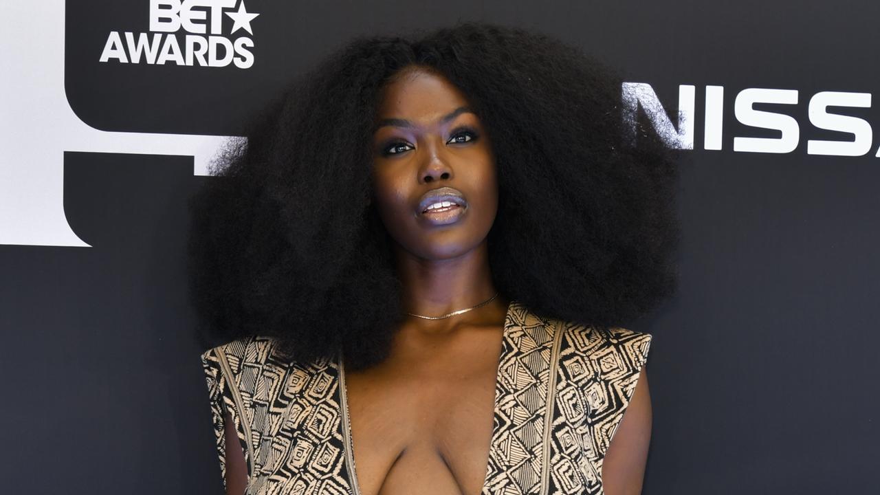 Tanerélle Stephens responds to critics of her saggy boobs on