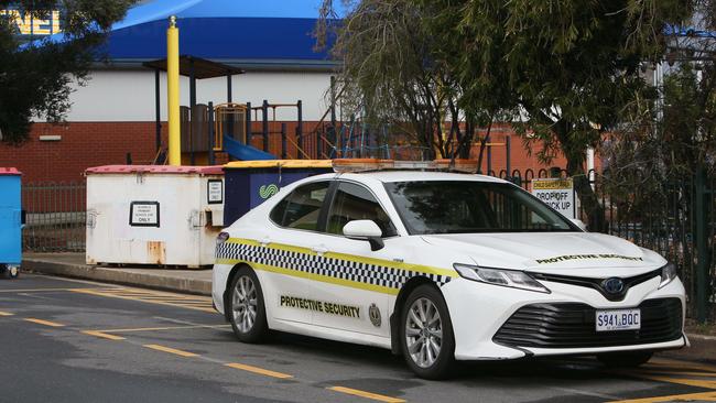 Images of a protective security vehicle outside Glenelg Primary School as Police investigate an attempted child abduction at the school. Picture: Emma Brasier