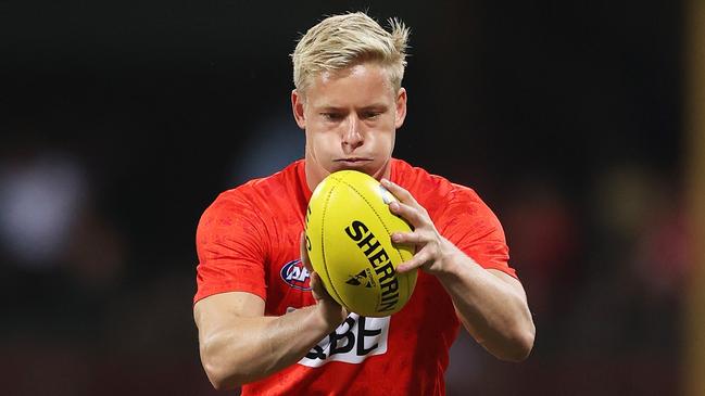 Isaac Heeney is now a FWD/MID in KFC SuperCoach. Picture: Matt King/AFL Photos/via Getty Images