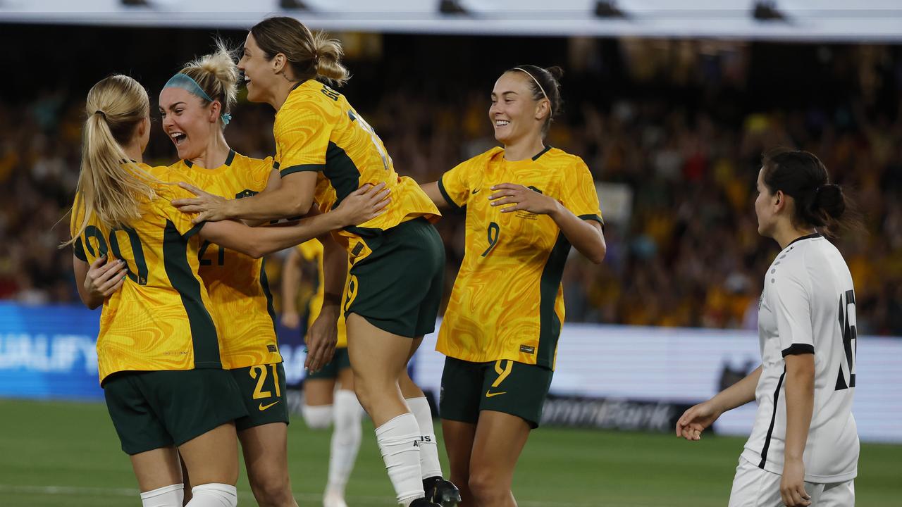 MELBOURNE , AUSTRALIA. February 28, 2024. AFC WomenÃ&#149;s Olympic Qualifying Tournament. Australia vs Uzbekistan at Marvel Stadium, Melbourne . Michelle Heyman of the Matildas and teammates celebrate the opening goal . Pic: Michael Klein