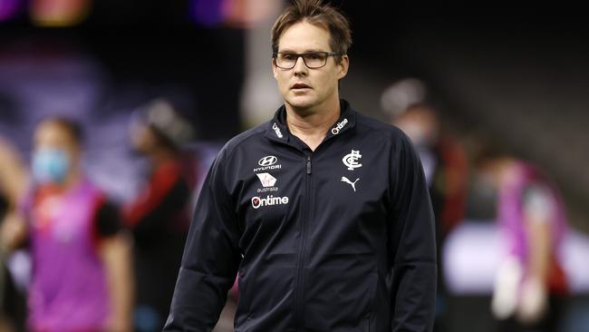 AFL Round 20. St Kilda v Cartlon at Marvel Stadium, Melbourne.  30/07/2021.  David Teague, senior coach of Carlton at qtr time    .  Pic: Michael Klein