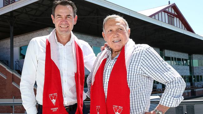 Bob Skilton will be honoured with his own statue at Lakeside Stadium. Picture: Ian Currie