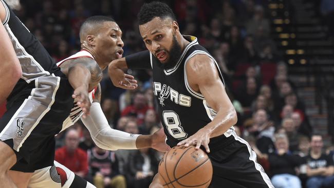 Russell Westbrook has triple-double, Thunder beat depleted Spurs