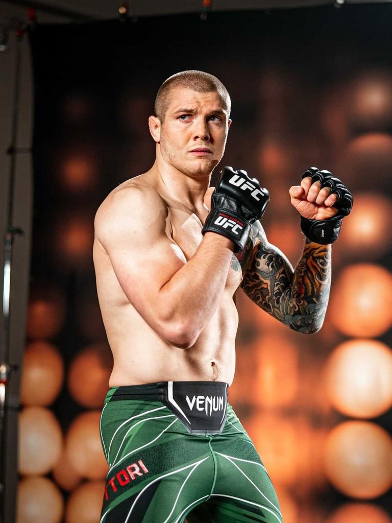 UFC fighter Marvin Vettori’s awkward wardrobe malfunction | news.com.au ...