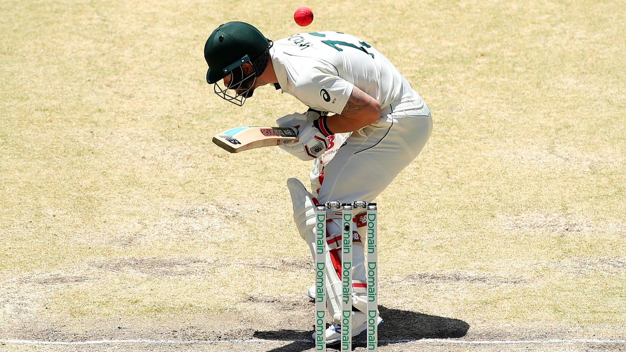 Wade ducks under a bouncer on day four. Photo: Cameron Spencer/Getty Images