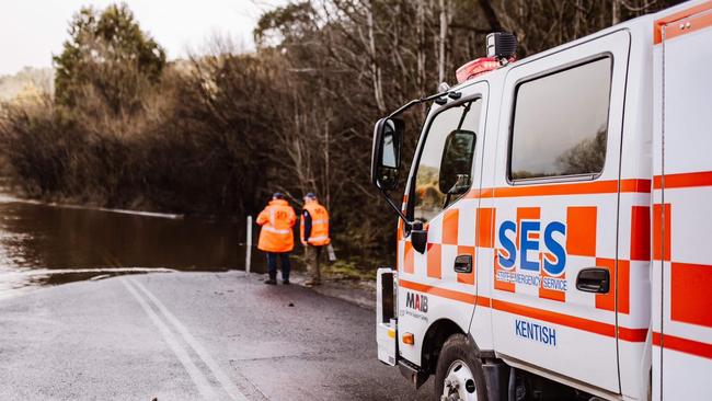 Tasmania SES crews are preparing for flooding. Picture: Tasmania SES