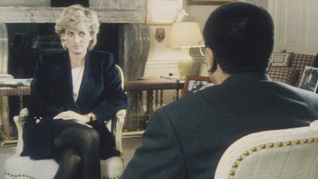 Martin Bashir interviews Princess Diana in Kensington Palace for the television program Panorama in 1995. Picture: Getty Images