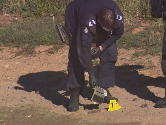 =?UTF-8?Q?Police_confirmed_the_iPhone_found_on_May_30_at_a_dam?=	=?UTF-8?Q?_near_Slaughterhouse_Road=2C_south_of_Buninyong=2C_belonged_to_t?=	=?UTF-8?Q?he_51=2Dyear=2Dold_mother_Samantha_Murphy=2E_=EF=BB=BFPicture=3A_Nine_News?=