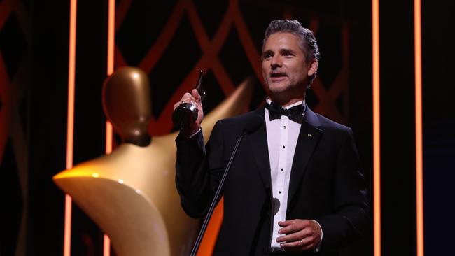 Eric Bana receives the AACTA award for Favourite Actor. Picture: Brendon Thorne/Getty