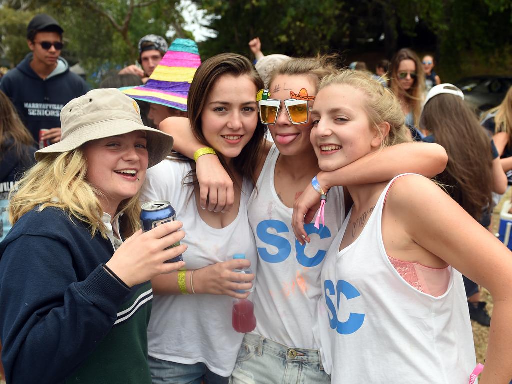 Schoolies weekend at Victor Harbor 2015 | Daily Telegraph