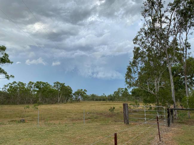 Bureau of Meteorology has issued a severe thunderstorm warning to residents as a storm moves into the Isaac region on Sunday April 19. St Lawrence resident Vivienne Coleman photographed the storm as it moved around her property.