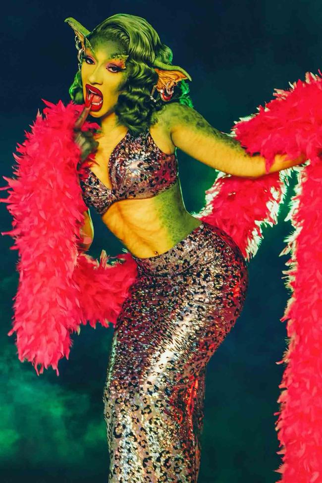Image credits: instagram.com/theestallion/Megan Thee Stallion