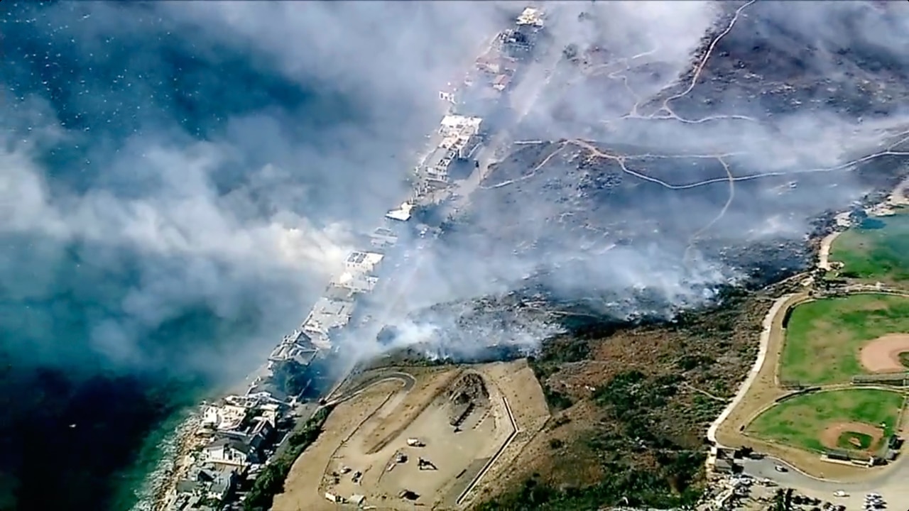 Malibu Wildfire Destroys Local Home | Sky News Australia