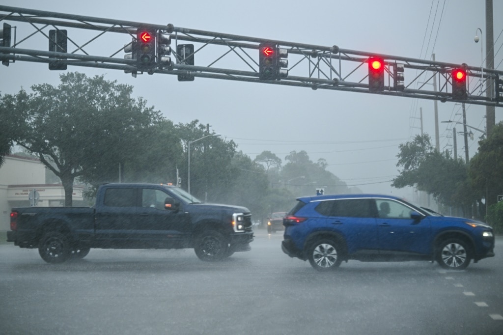 Florida seaside haven a ghost town as hurricane nears